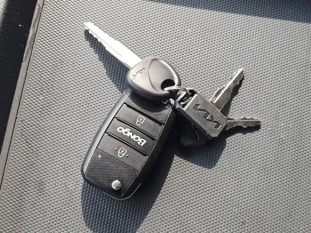 기아 봉고3 1.2톤 윙바디 9