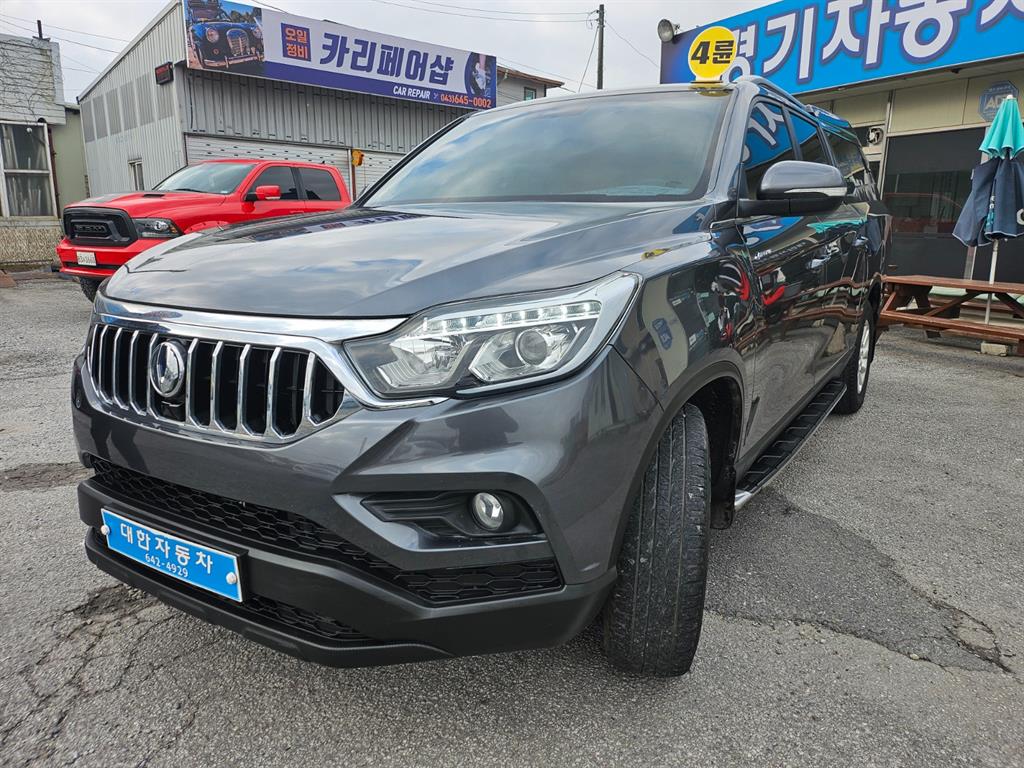 KG Mobility (Ssangyong) Rexton Diesel 2.2 4WD Pioneer X 8