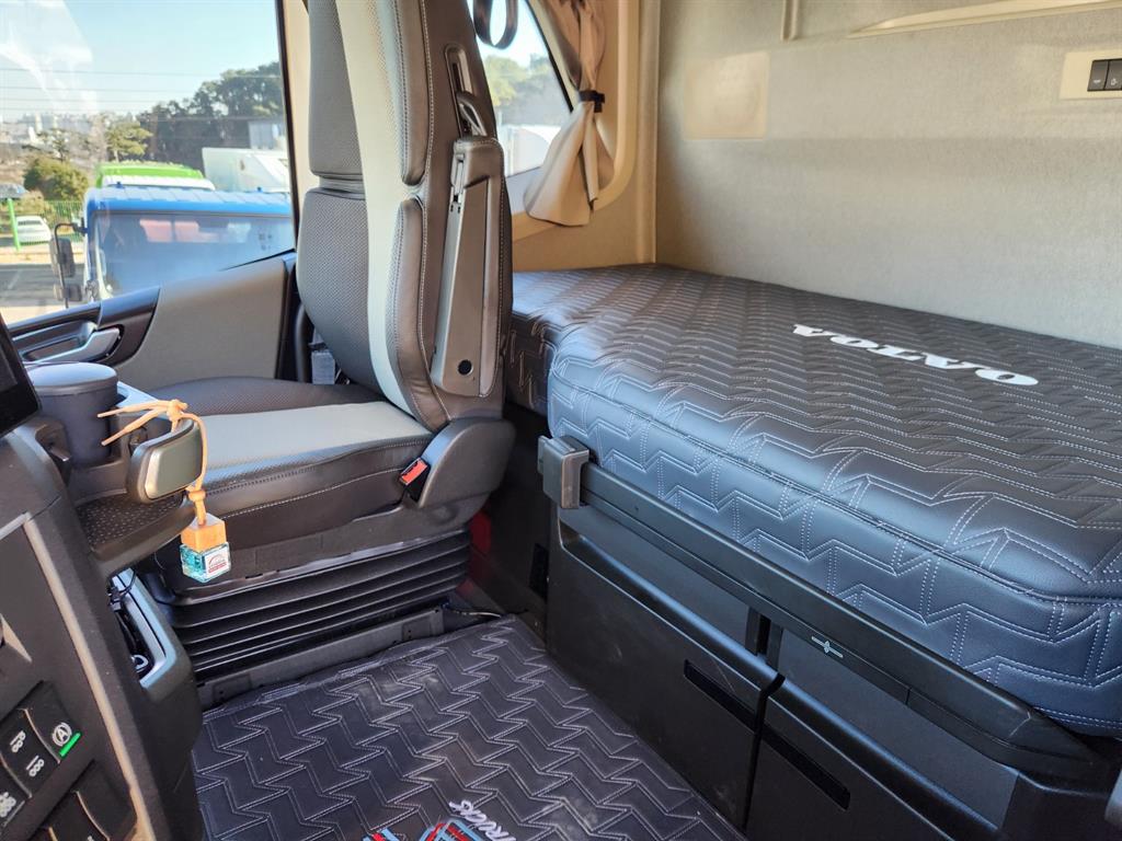 볼보 FH 상승윙바디 23톤 오토 7