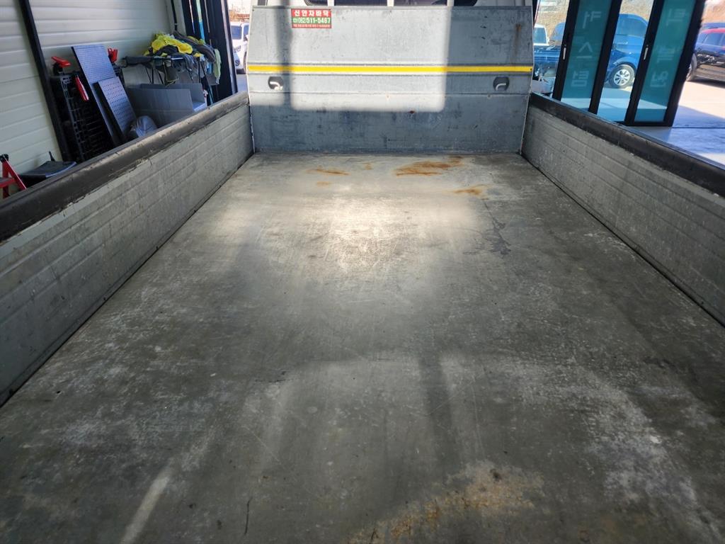 현대 포터2 1톤 카고 LPG 7