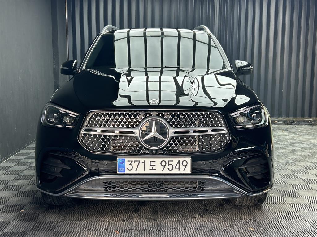 Mercedes-Benz GLE-Class GLE450 4MATIC 3