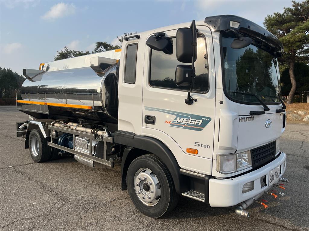 현대 살수차 메가트럭 수동 0