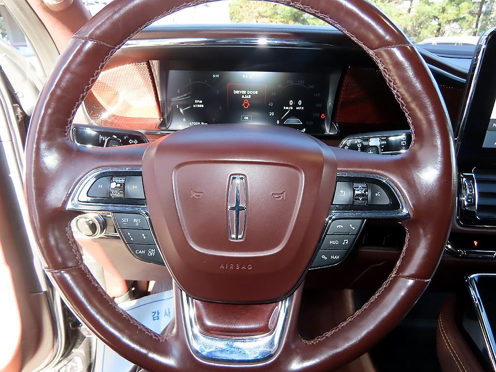 Lincoln Navigator 3.5 Black Label L 9