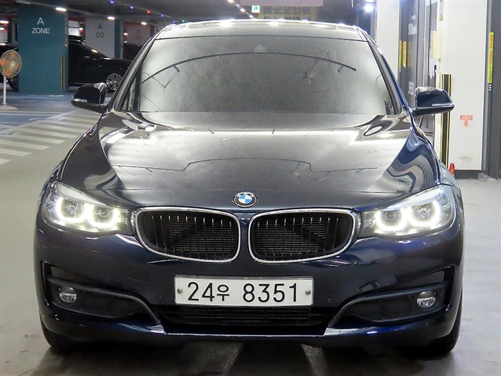 BMW 3 Series GT 320D 3