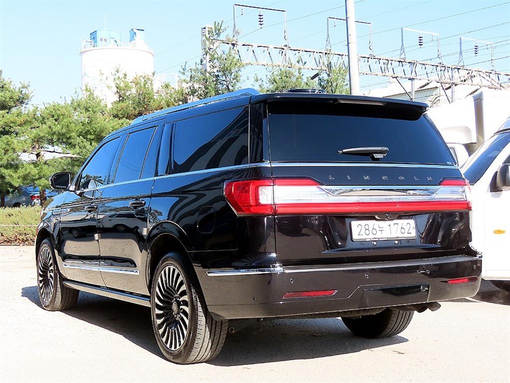 Lincoln Navigator 3.5 Black Label L 4