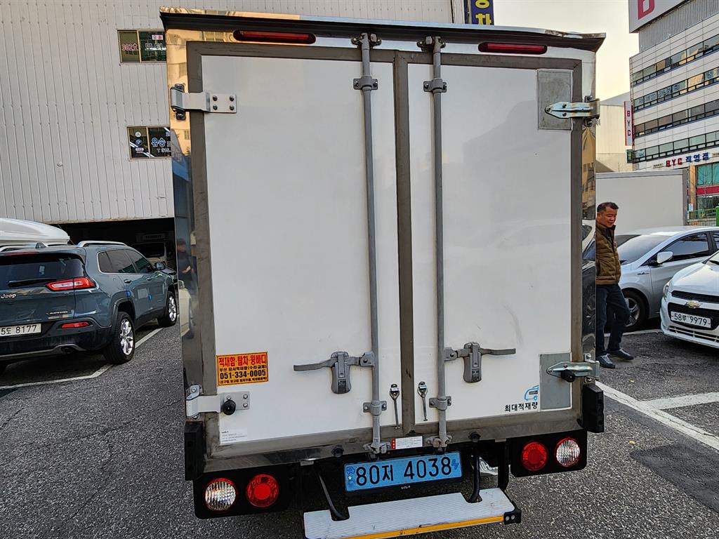 기아 봉고3 1톤 냉동탑 전기 3