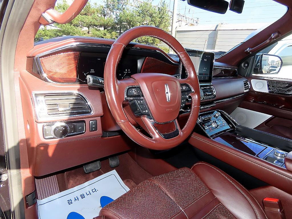Lincoln Navigator 3.5 Black Label L 8
