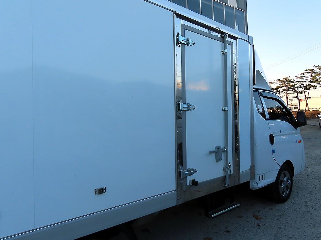 현대 포터2 1톤 냉장탑 LPG 4