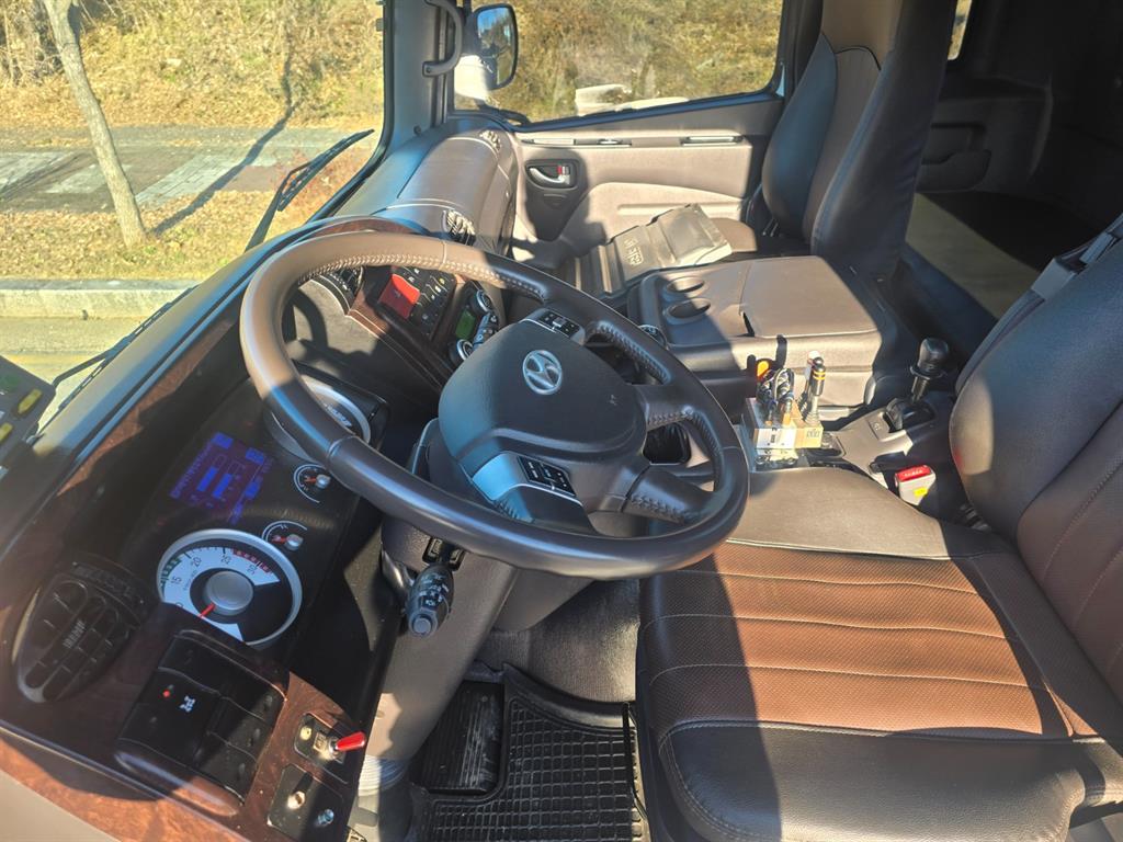 현대 메가트럭 진개덤프 5톤 수동 12