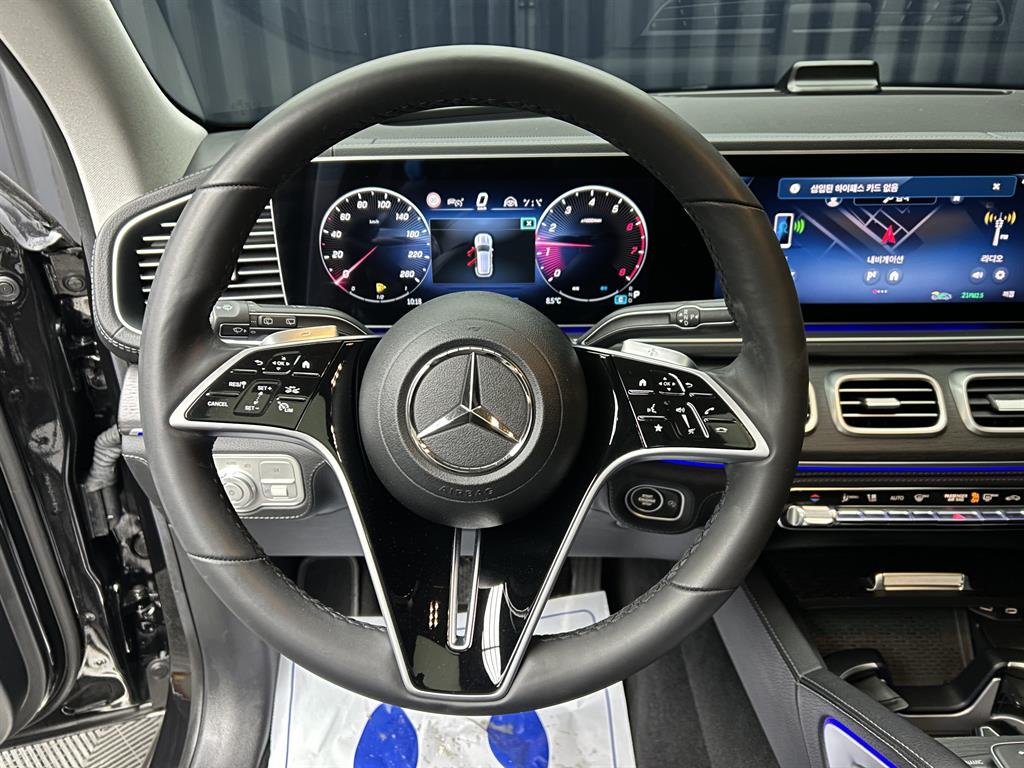 Mercedes-Benz GLE-Class GLE450 4MATIC 9
