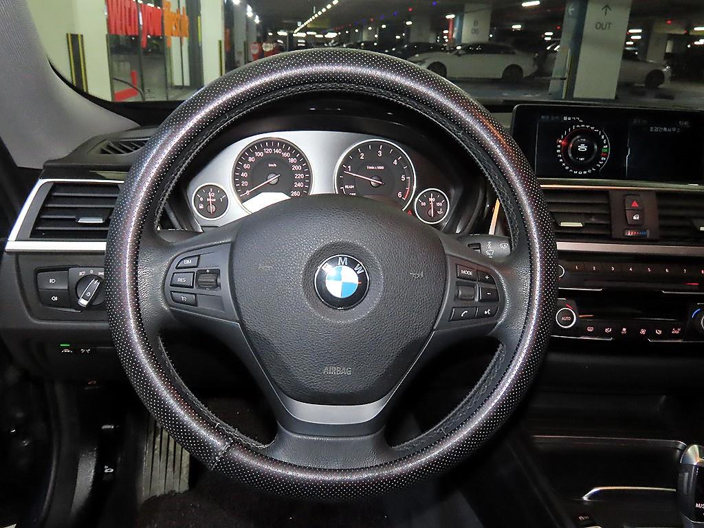 BMW 3 Series GT 320D 9