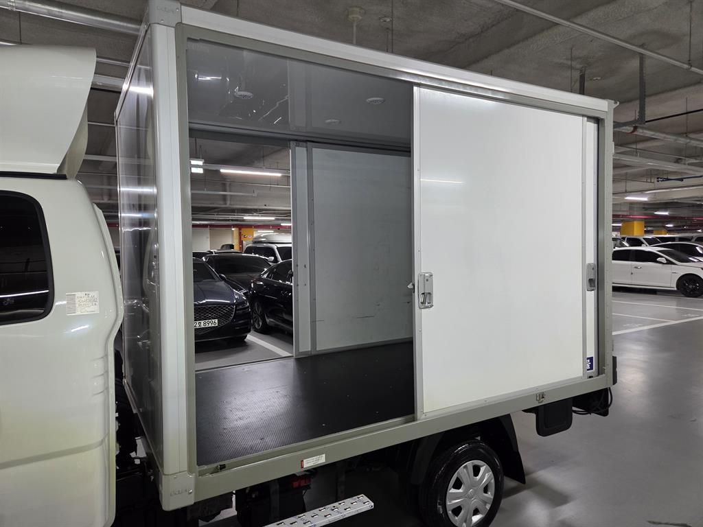 기아 봉고3 1톤 표준탑 킹캡 LPG 9