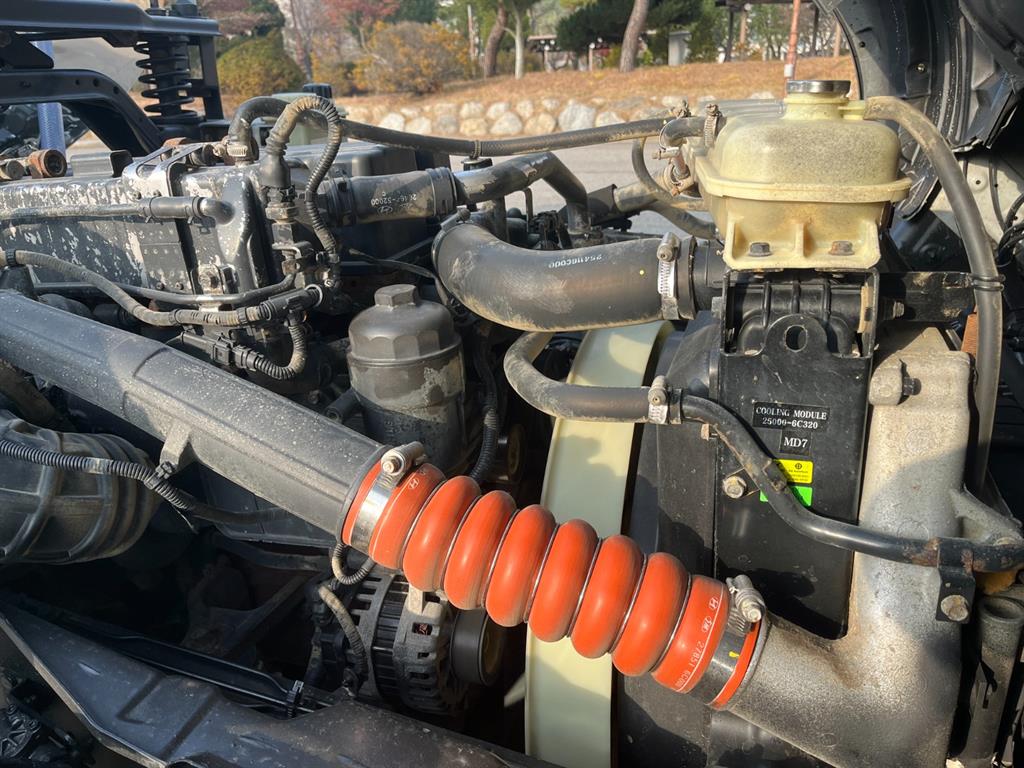 현대 살수차 메가트럭 수동 14