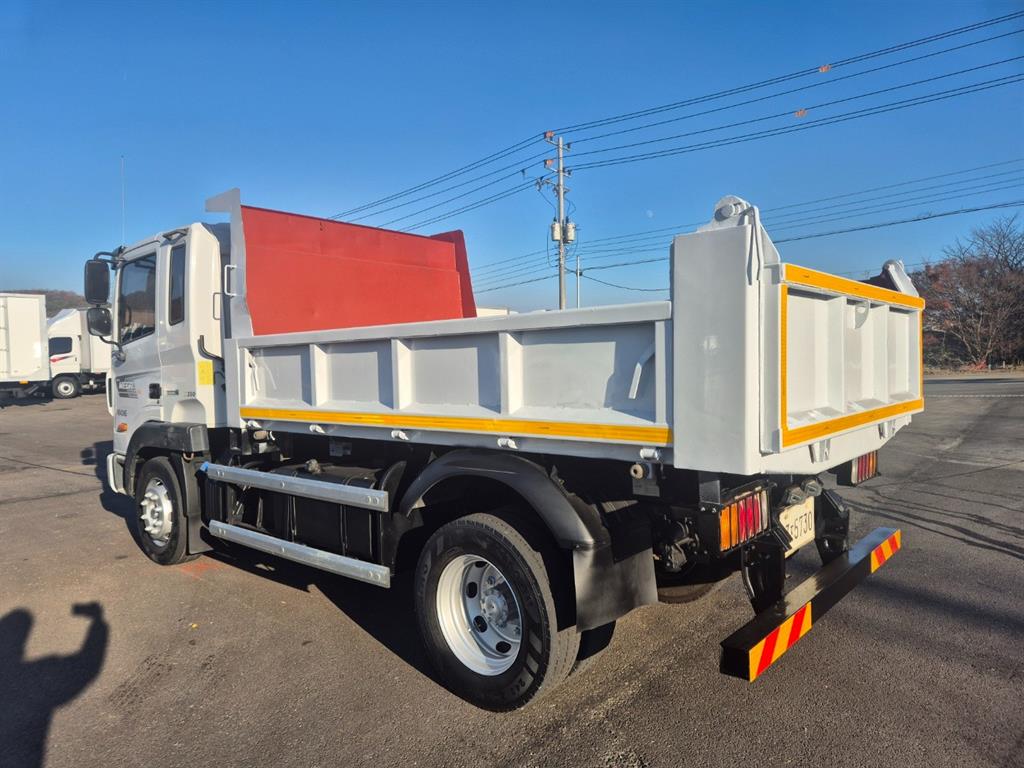 현대 메가트럭 화물덤프 5톤 6