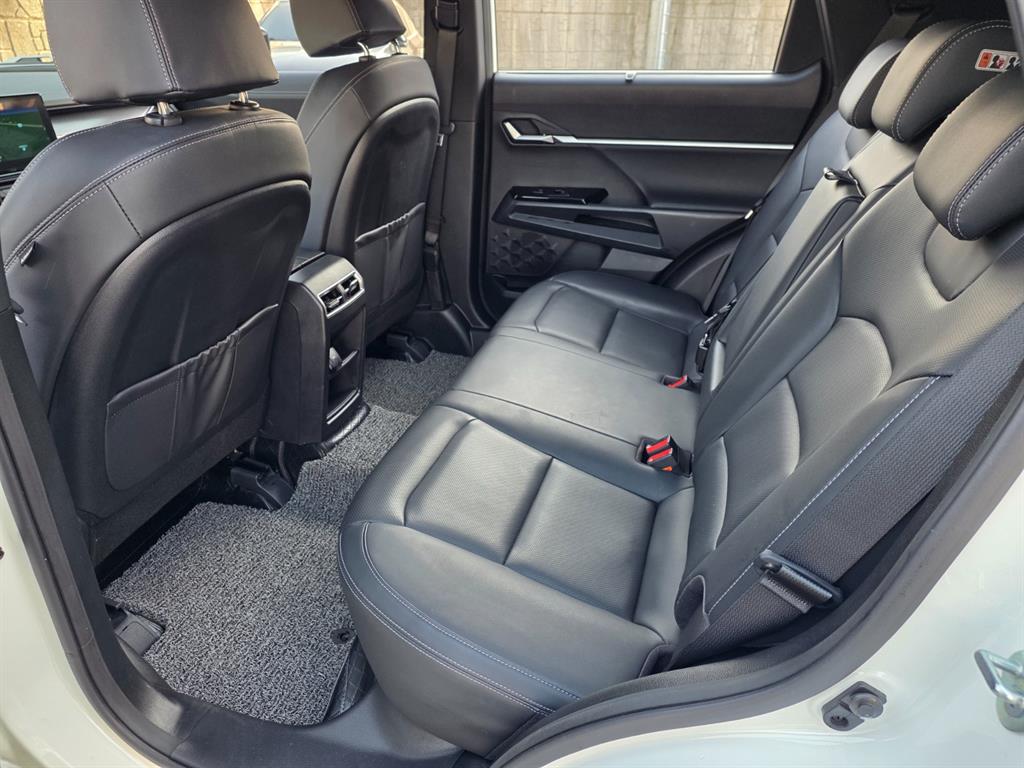 KG Mobility (Ssangyong) Torres 1.5 GDI-T 2WD T7 10