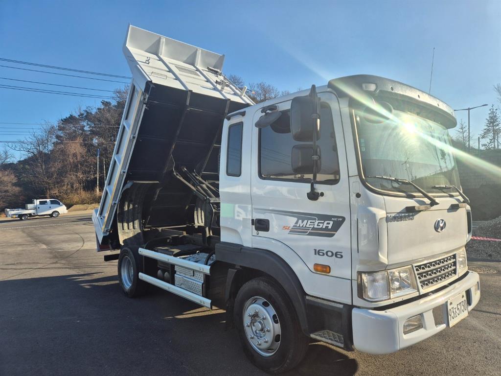 현대 메가트럭 화물덤프 5톤 9