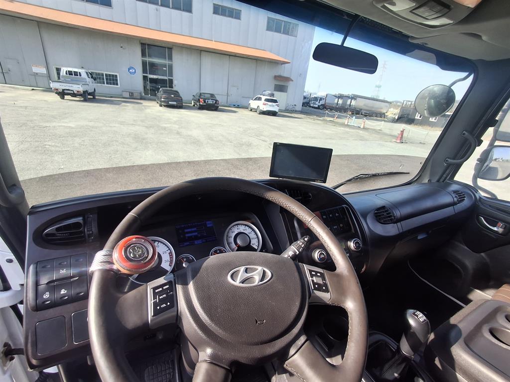 현대 메가트럭 단바리 카고 4.5톤 수동 12