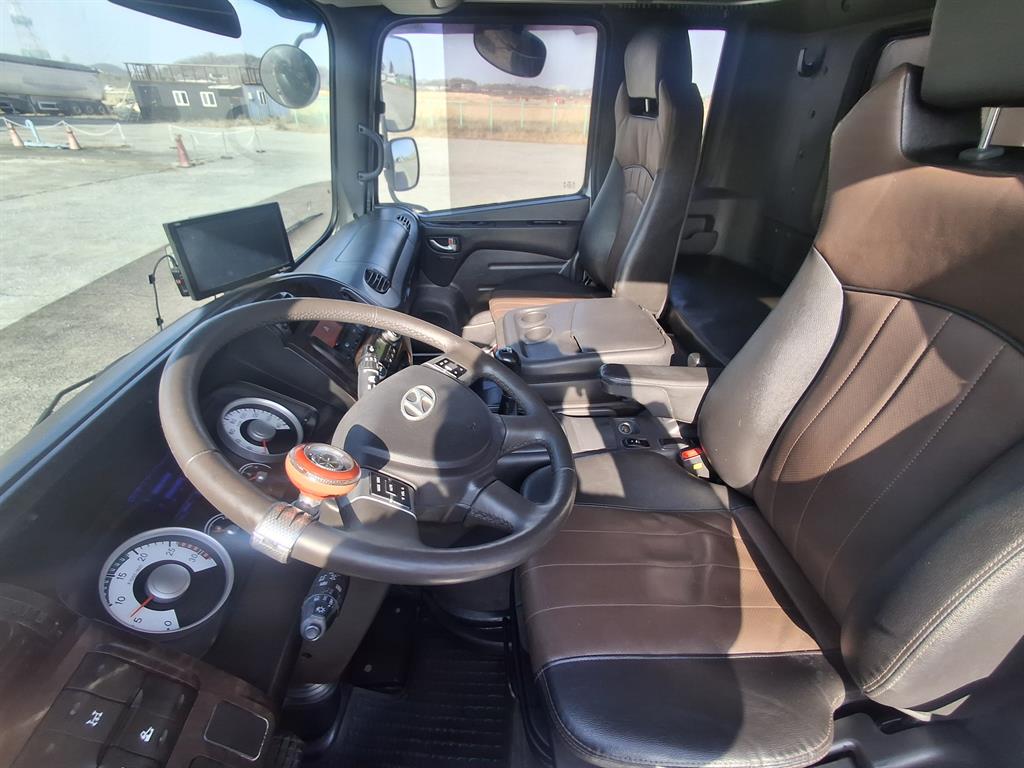 현대 메가트럭 단바리 카고 4.5톤 수동 10