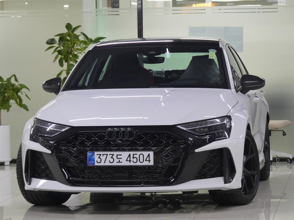 RS3 (8Y) 2.5 TFSI 콰트로 2025년식