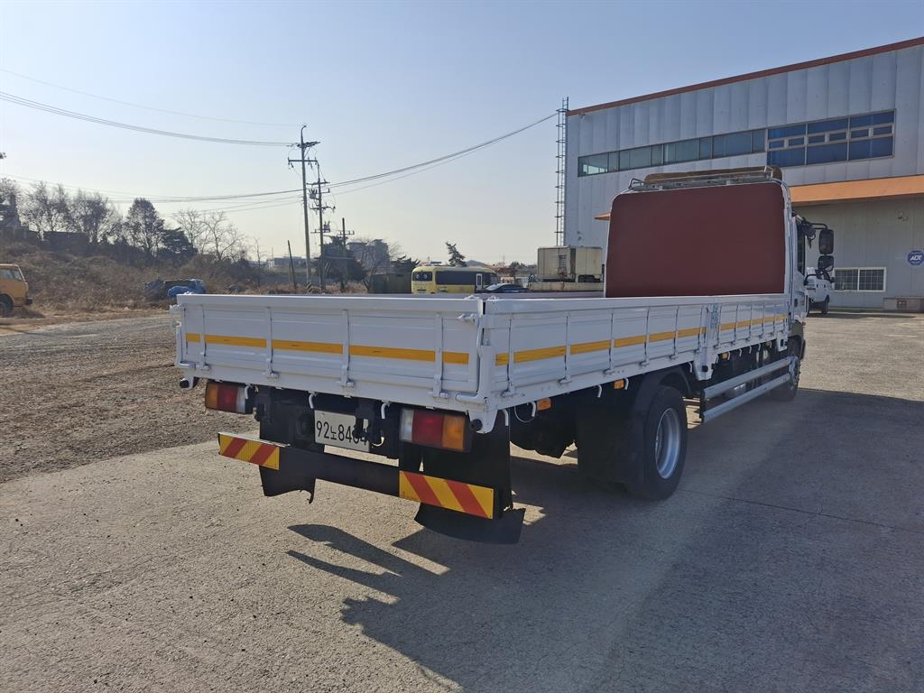 현대 메가트럭 단바리 카고 4.5톤 수동 3