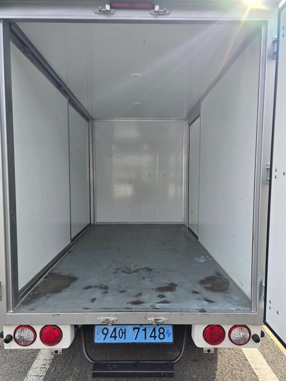 기아 봉고3 1톤 표준탑 전기 5