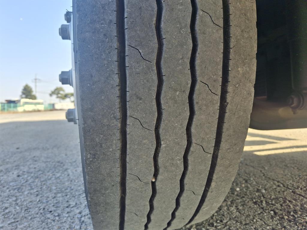 현대 메가트럭 단바리 카고 4.5톤 수동 8