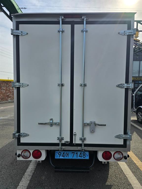 기아 봉고3 1톤 표준탑 전기 4