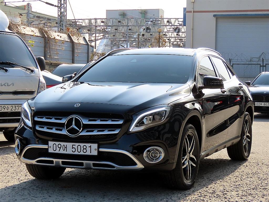 벤츠 GLA 클래스 GLA220 프리미엄 사진 2/20