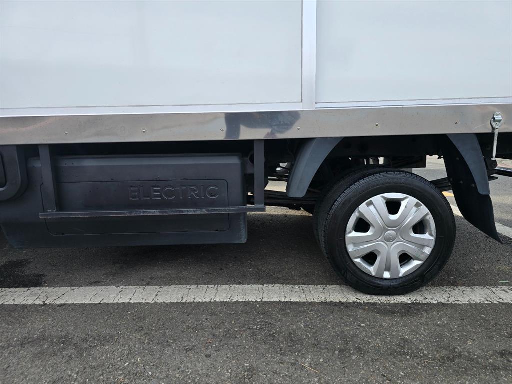 기아 봉고3 1톤 표준탑 전기 8