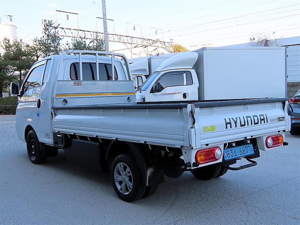 현대 포터2 1톤 카고 전기 2