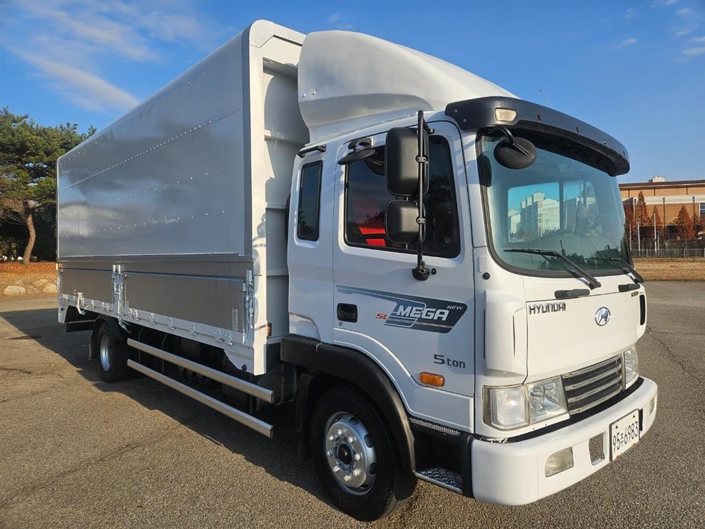현대 메가트럭 단바리 윙바디 5톤 수동