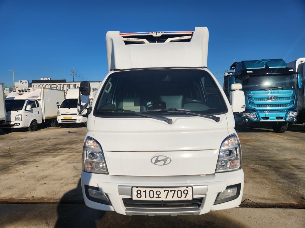 Hyundai Porter Super Cab/ Long Wheelbase Twin Comp