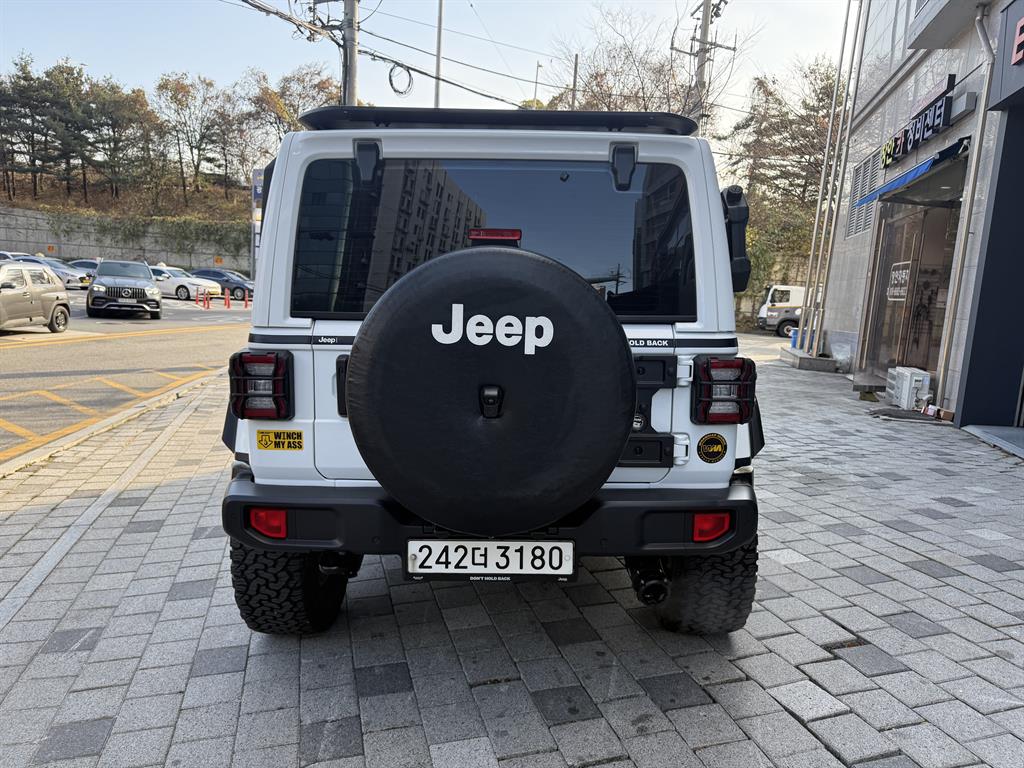 Jeep Wrangler 2.0 Overland 4 Duo Power Top 6