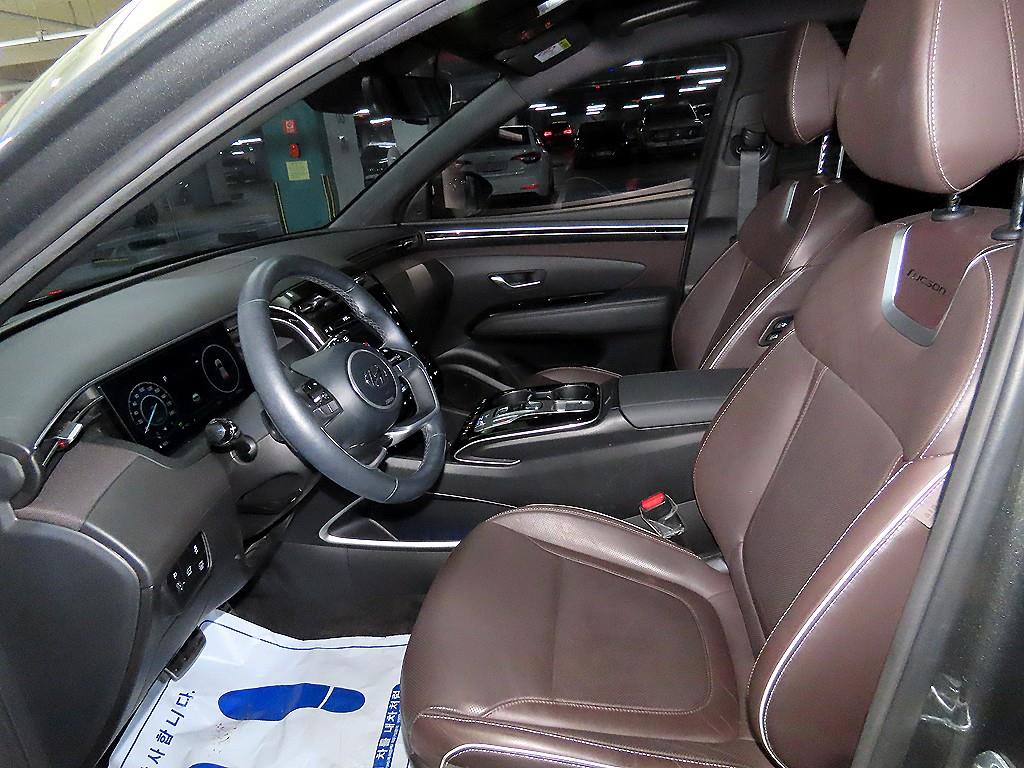 Hyundai Tucson 2WD Inspiration 7