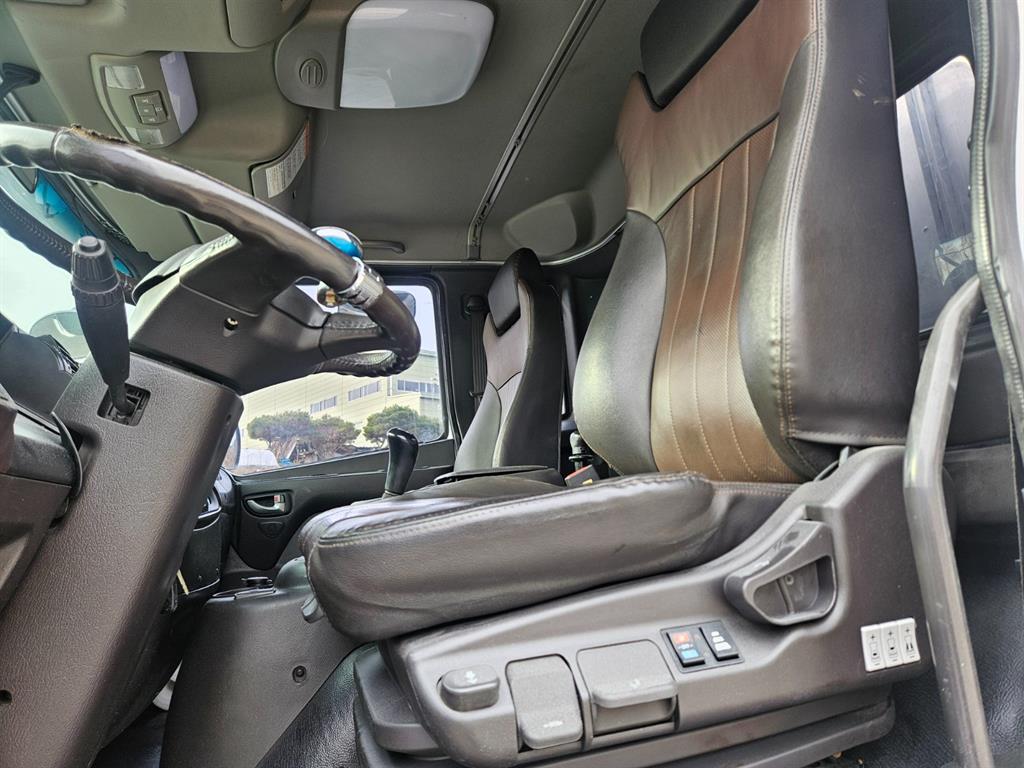 현대 메가트럭 카고 4.5톤 수동 12