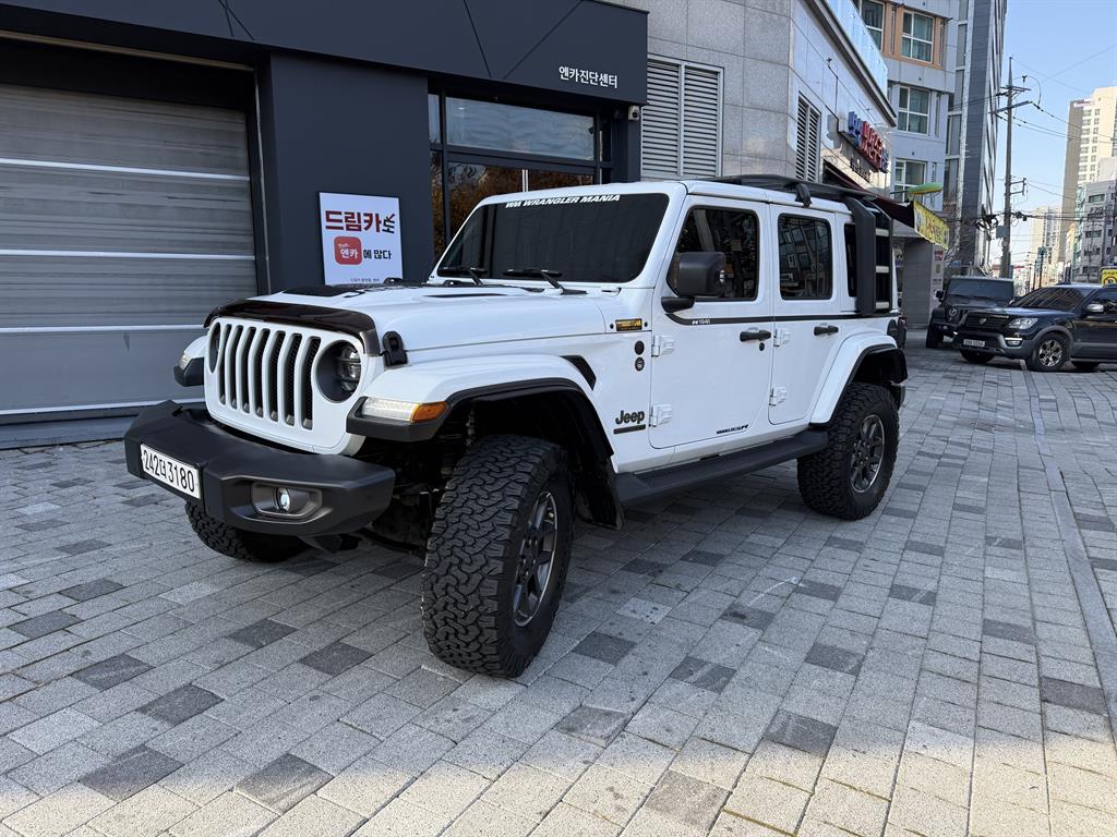 Jeep Wrangler 2.0 Overland 4 Duo Power Top 3