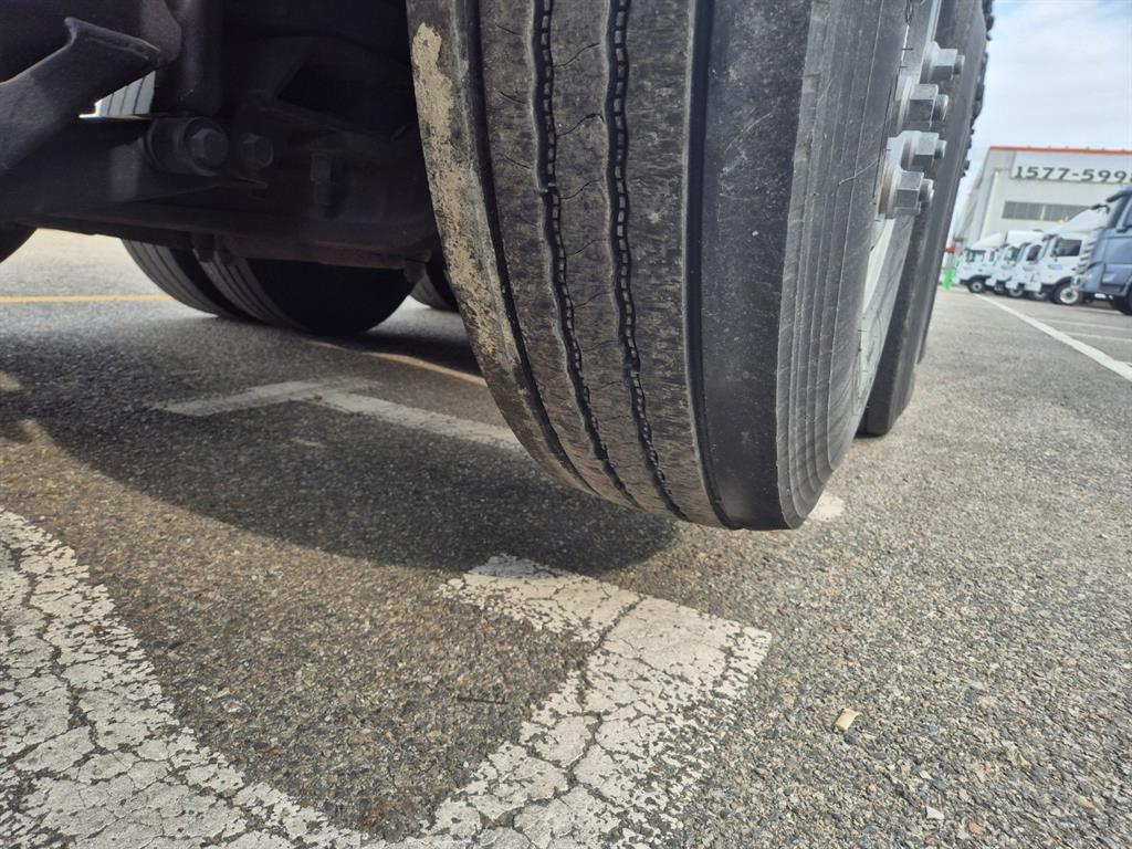 현대 트라고 카고 25톤 오토 9