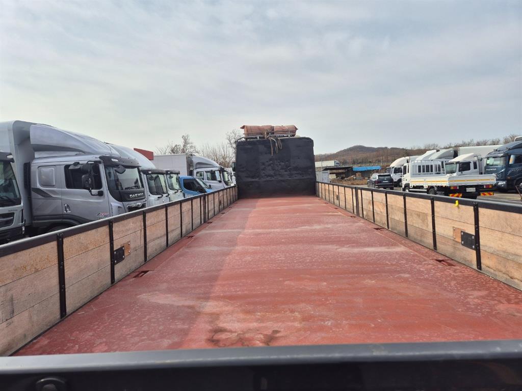 현대 트라고 카고 25톤 오토 6