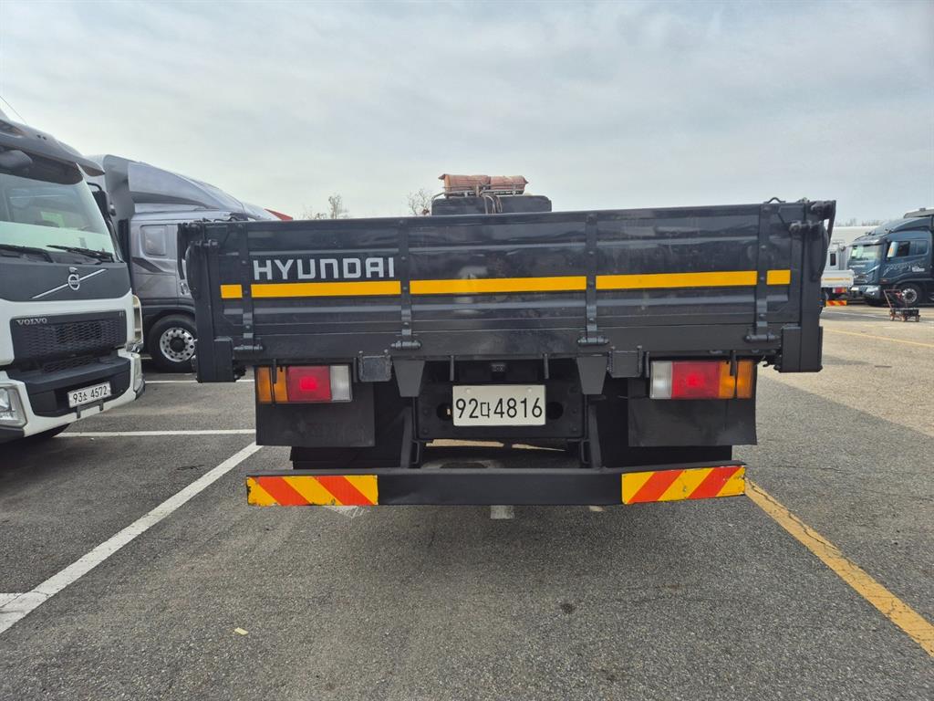 현대 트라고 카고 25톤 오토 5