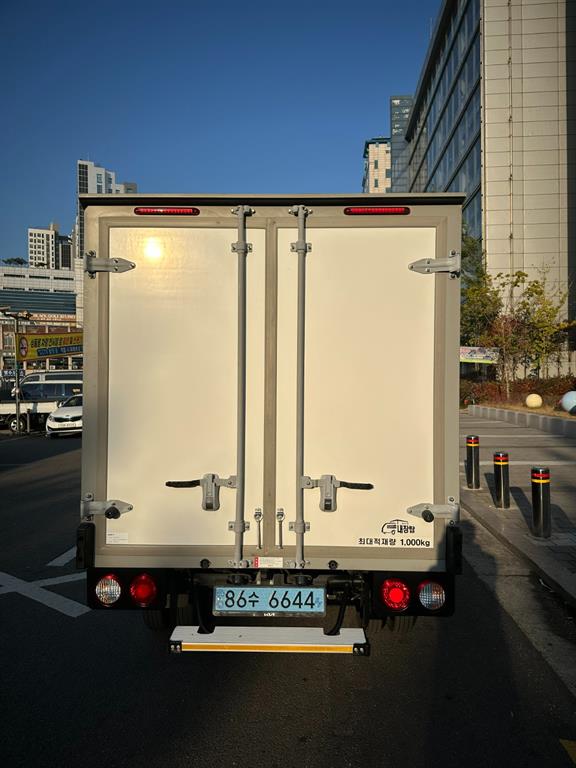 기아 봉고3 1톤 표준탑 전기 8