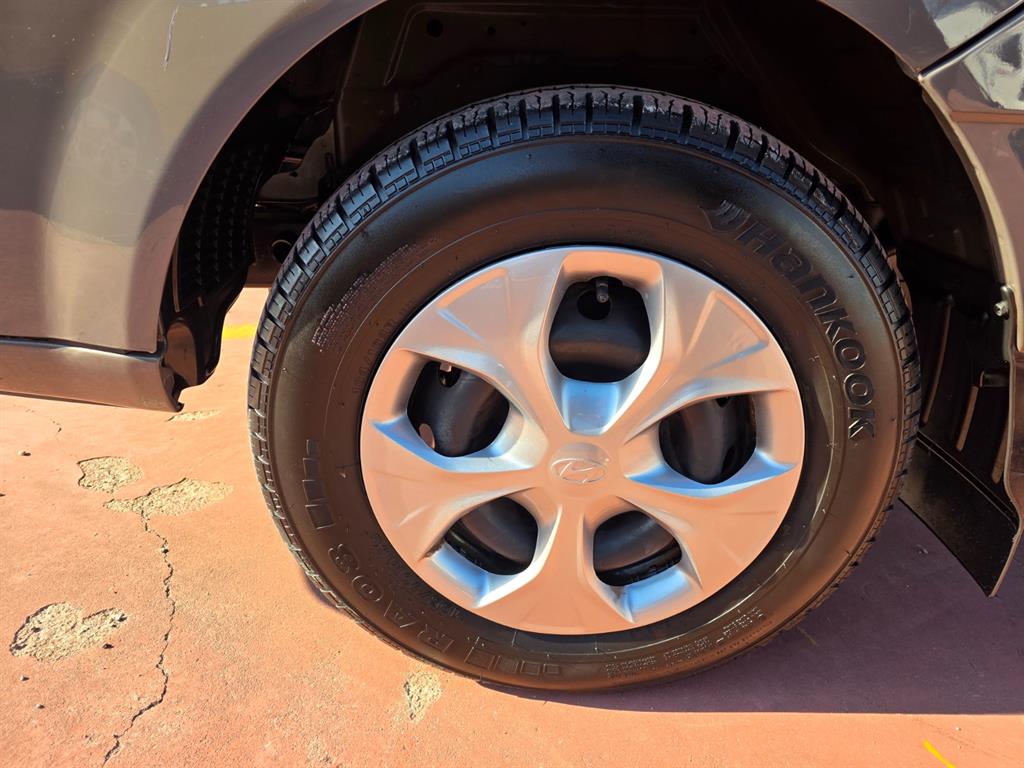 현대 포터2 1톤 카고 LPG 13