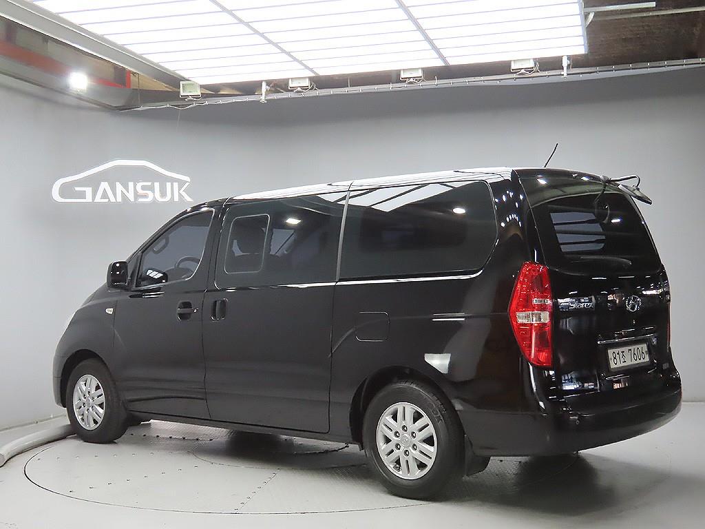 Hyundai Starex Modern 4