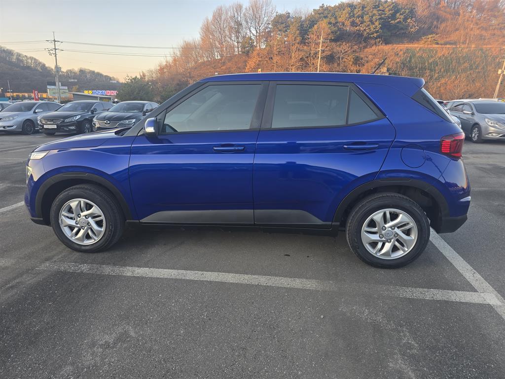 Hyundai Venue 1.6 Modern 5