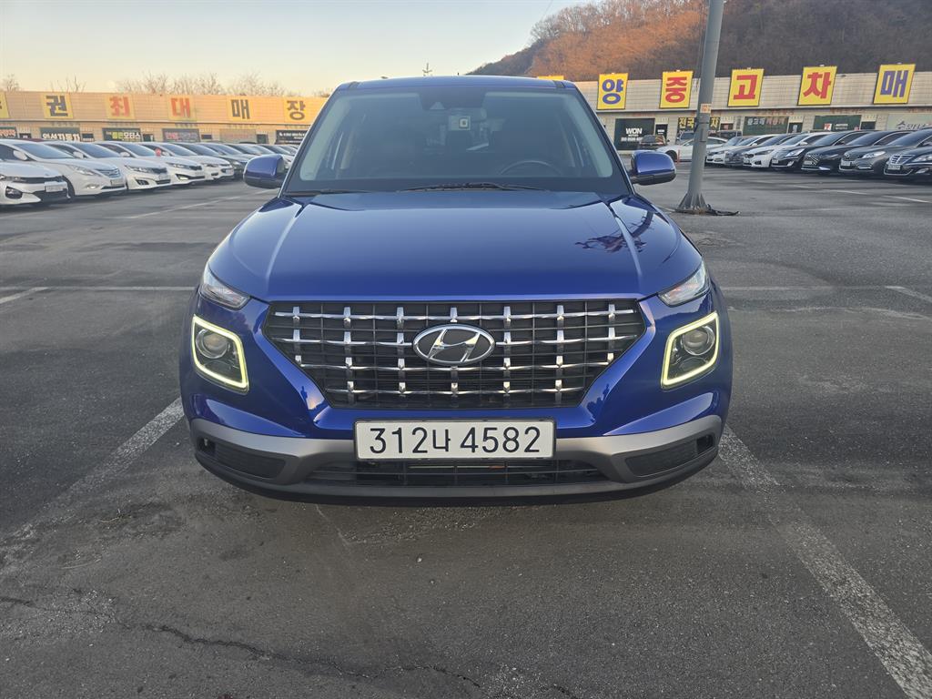 Hyundai Venue 1.6 Modern