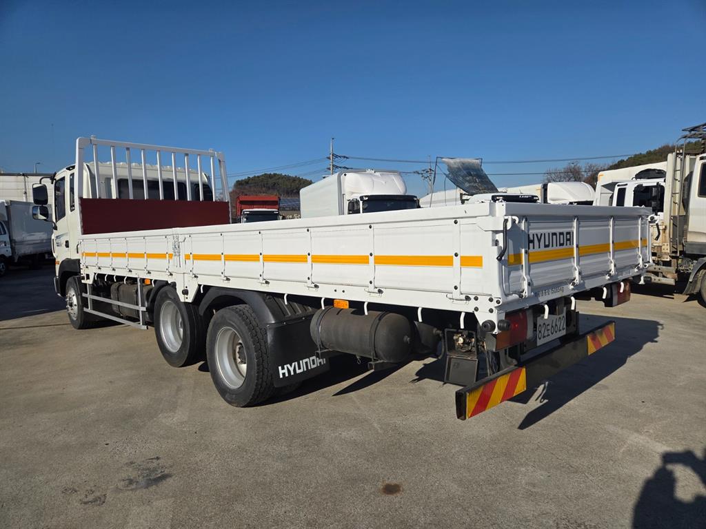 현대 메가트럭 270 카고 5톤 수동 6