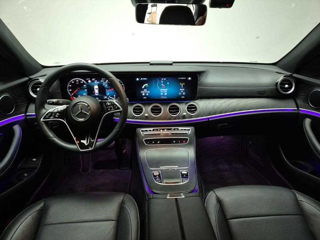 Mercedes-Benz E-Class E250 AMG Line 8