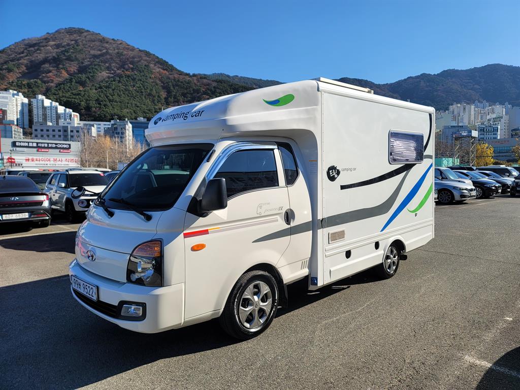 현대 포터2 캠핑트럭 1
