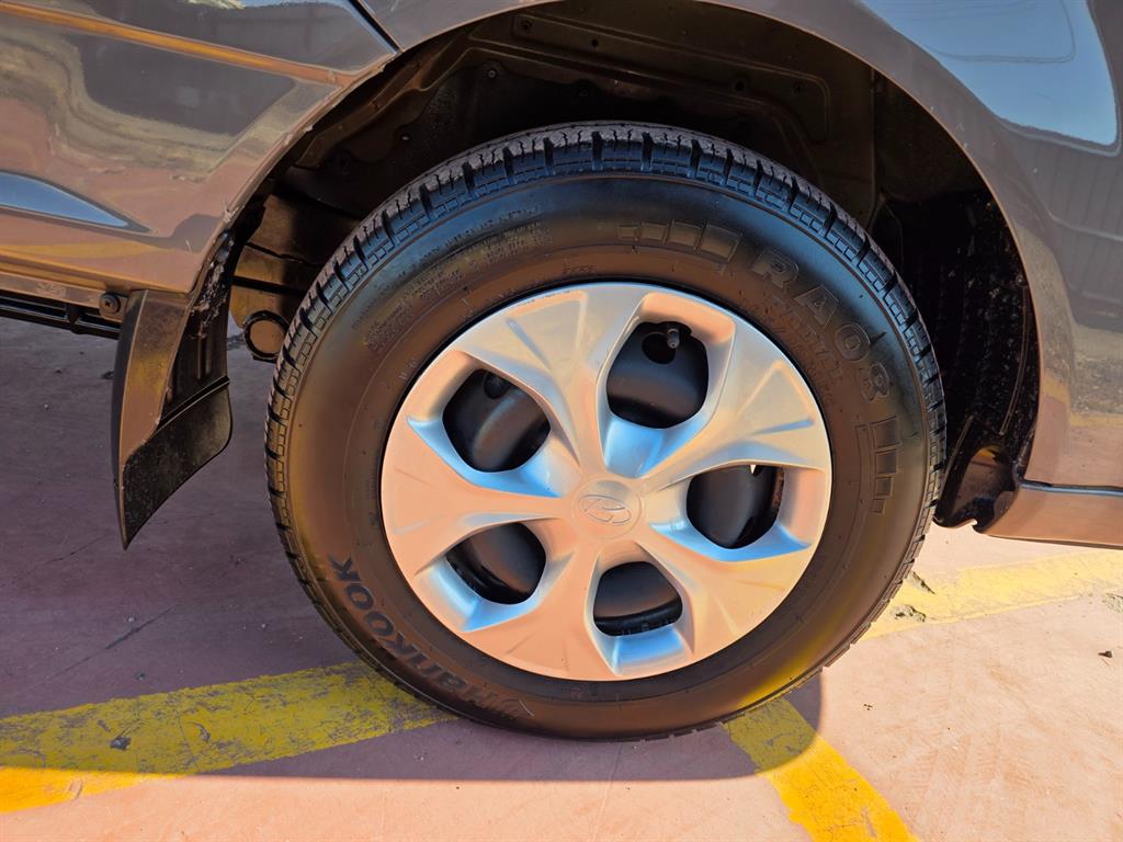 현대 포터2 1톤 카고 LPG 11