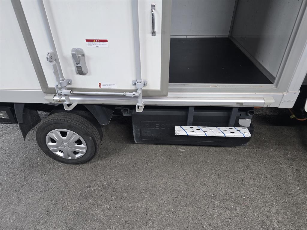 기아 봉고3 1톤 표준탑 전기 7