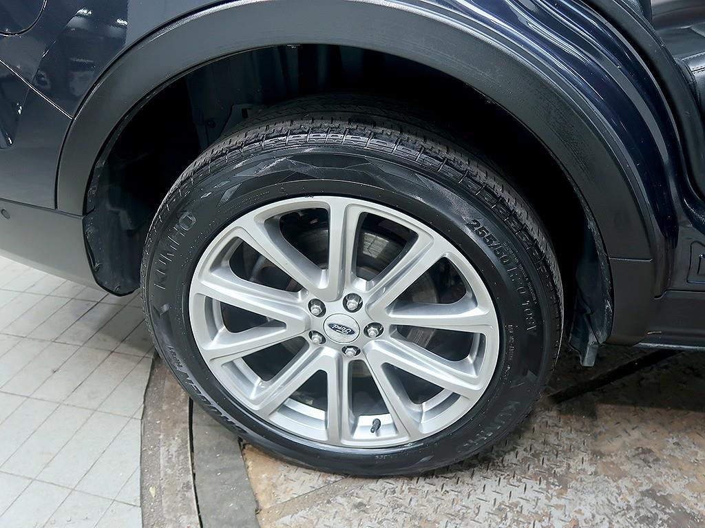 Ford Explorer 3.5 Limited 4WD 8